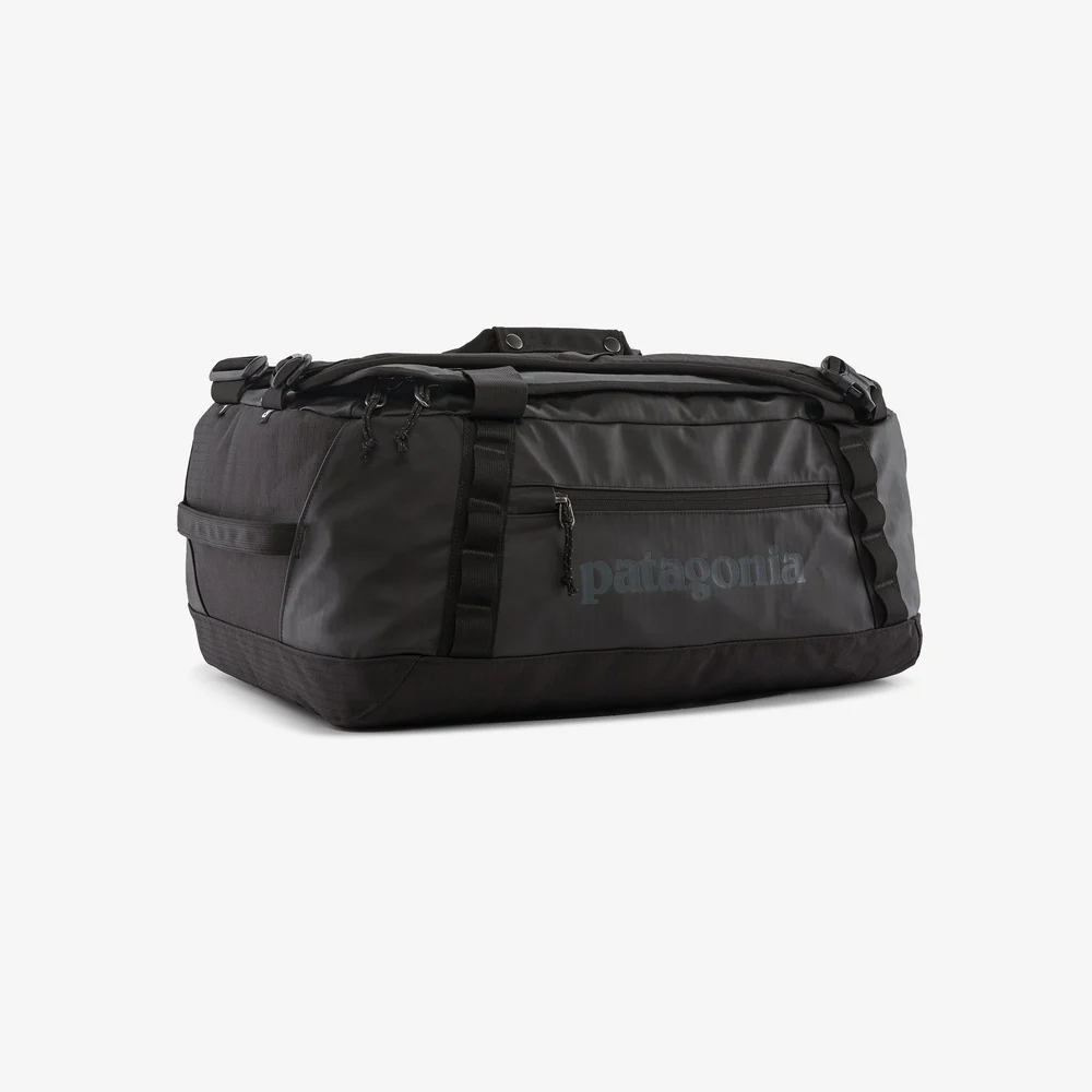 Patagonia Black Hole Duffel 40L Review: A simple gear bag with useful backpack straps