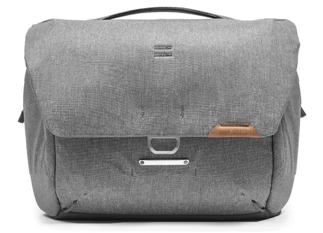 Peak Design Everyday Messenger Photo Bag 13