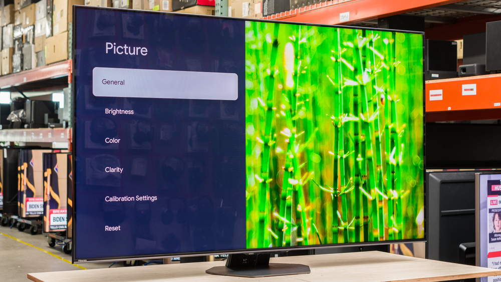Hisense U8N TV